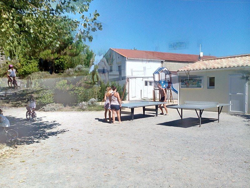 Services Le Jardin du Marais Ping-Pong camping saint jean enfants